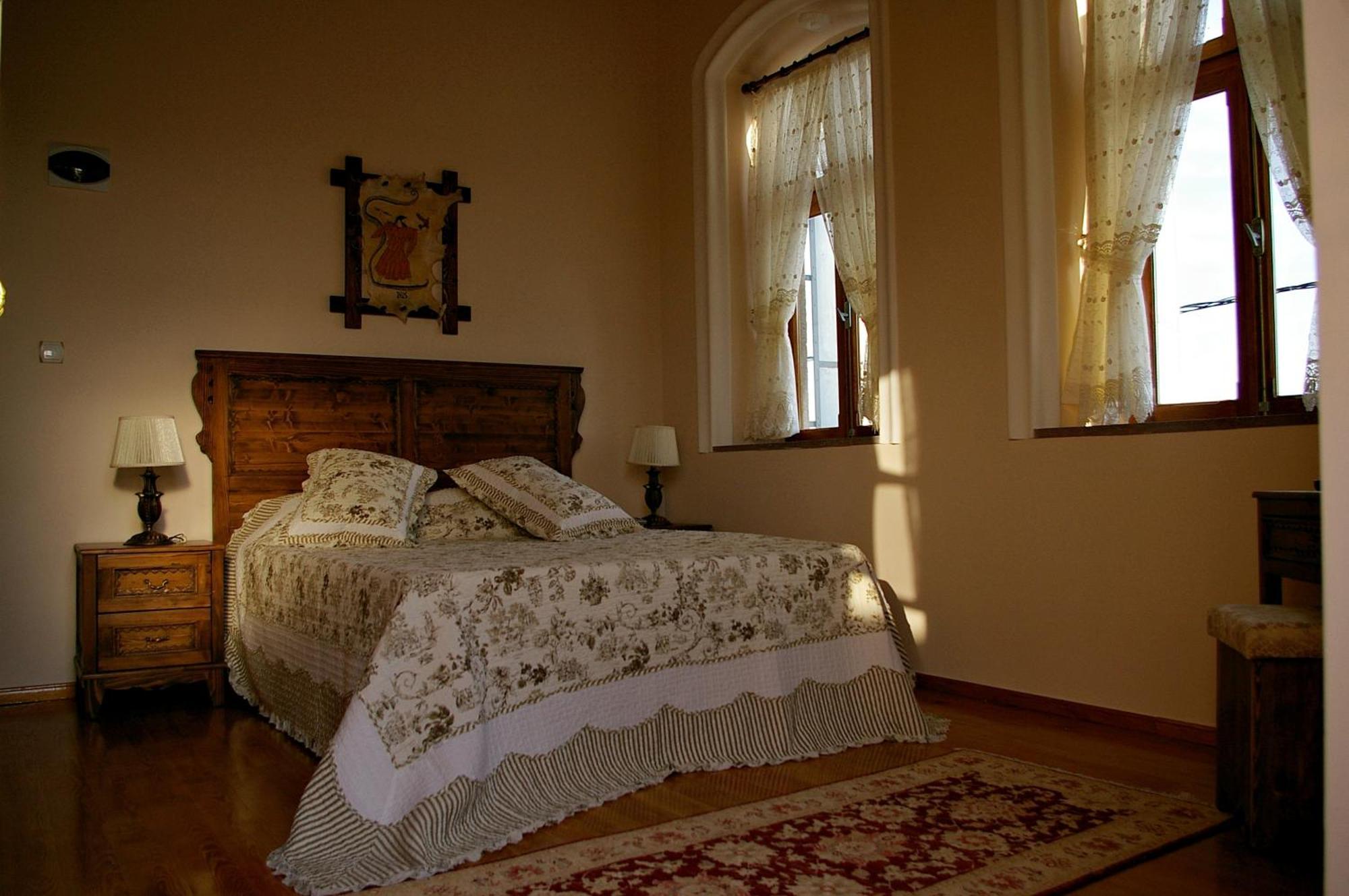Hera Hotel Бергама Екстериор снимка