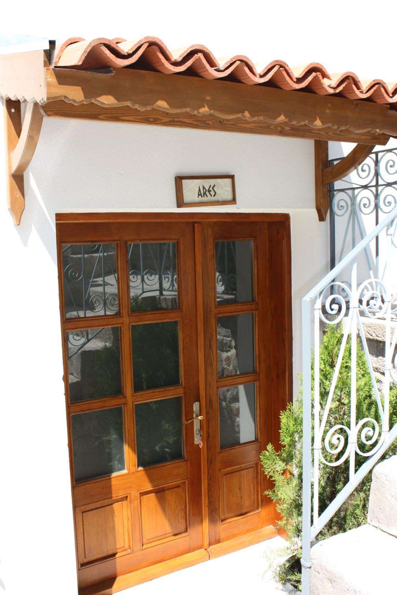 Hera Hotel Бергама Екстериор снимка