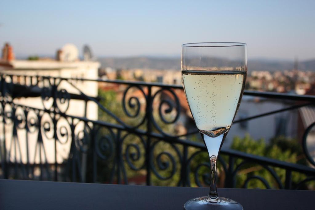 Hera Hotel Бергама Стая снимка